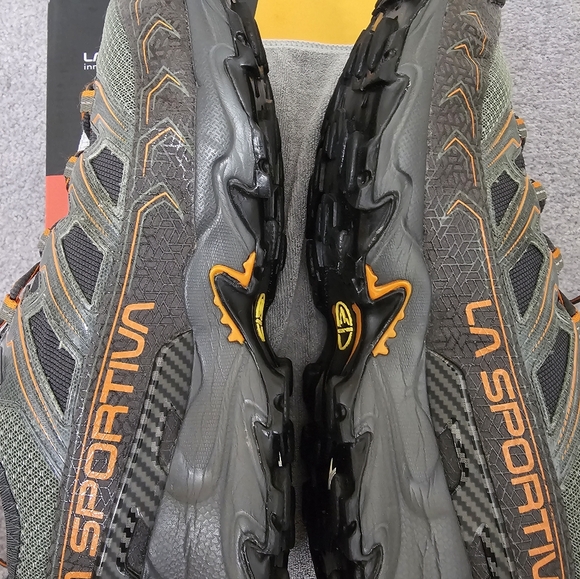 La Sportiva Ultra Raptor II Carbon and Hawaiian Sun Trail Shoes - Picture 9 of 9